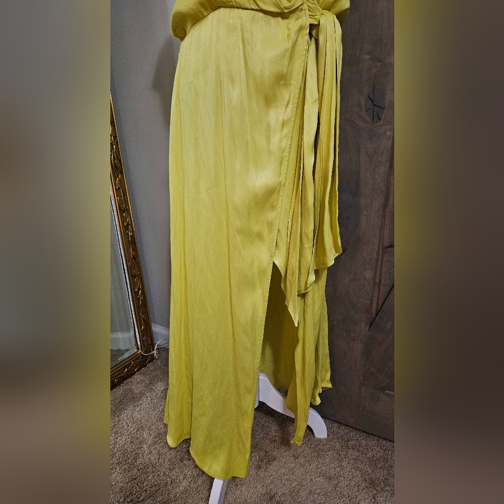 Maeve medium Yellow Midi Dress - Picture 12 of 16